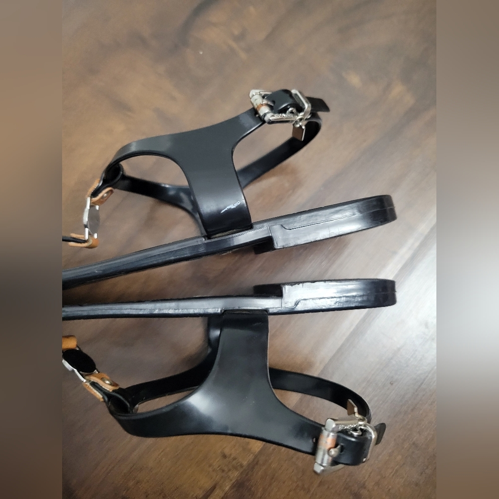 Coach Piccadilly Jelly Thong Ankle Strap Flip-Flops Sandals Black Gold Size 8 - Picture 6 of 11